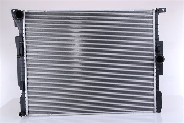 Kühler Wasserkühler Motorkühler