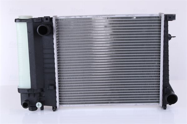 Kühler Wasserkühler Motorkühler